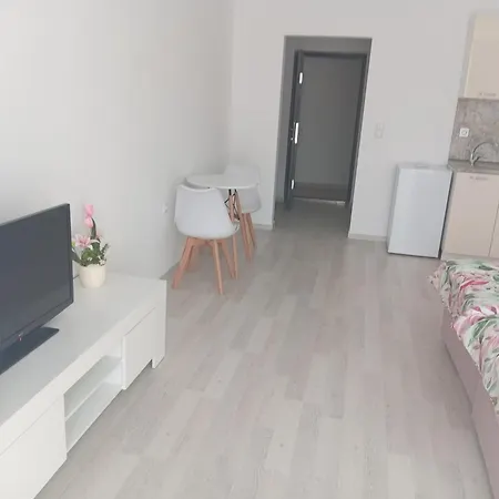 Kristan Apartman *