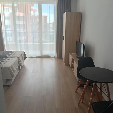 Kristan Apartman Elenite