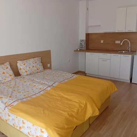 Kristan Apartman Elenite