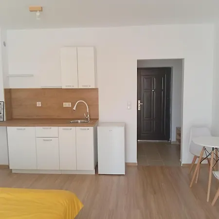 Kristan Apartman Elenite