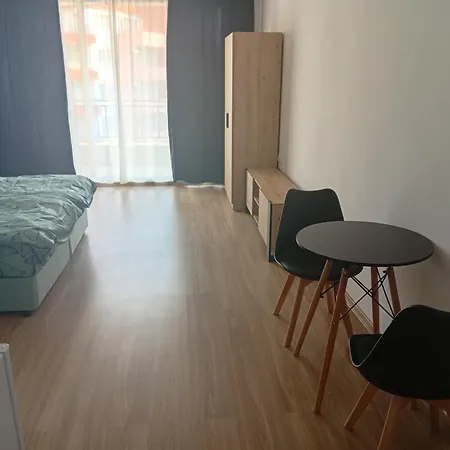 Kristan Apartman Elenite
