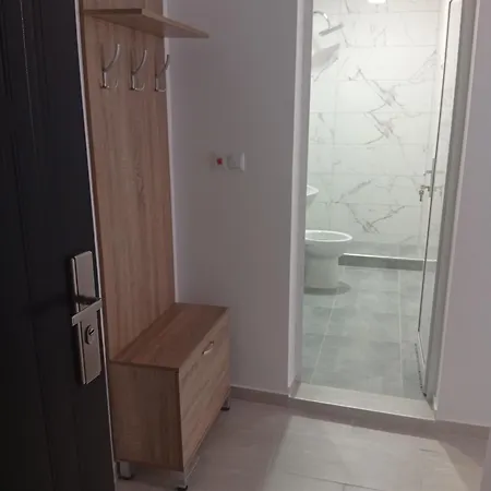 Kristan Apartman *